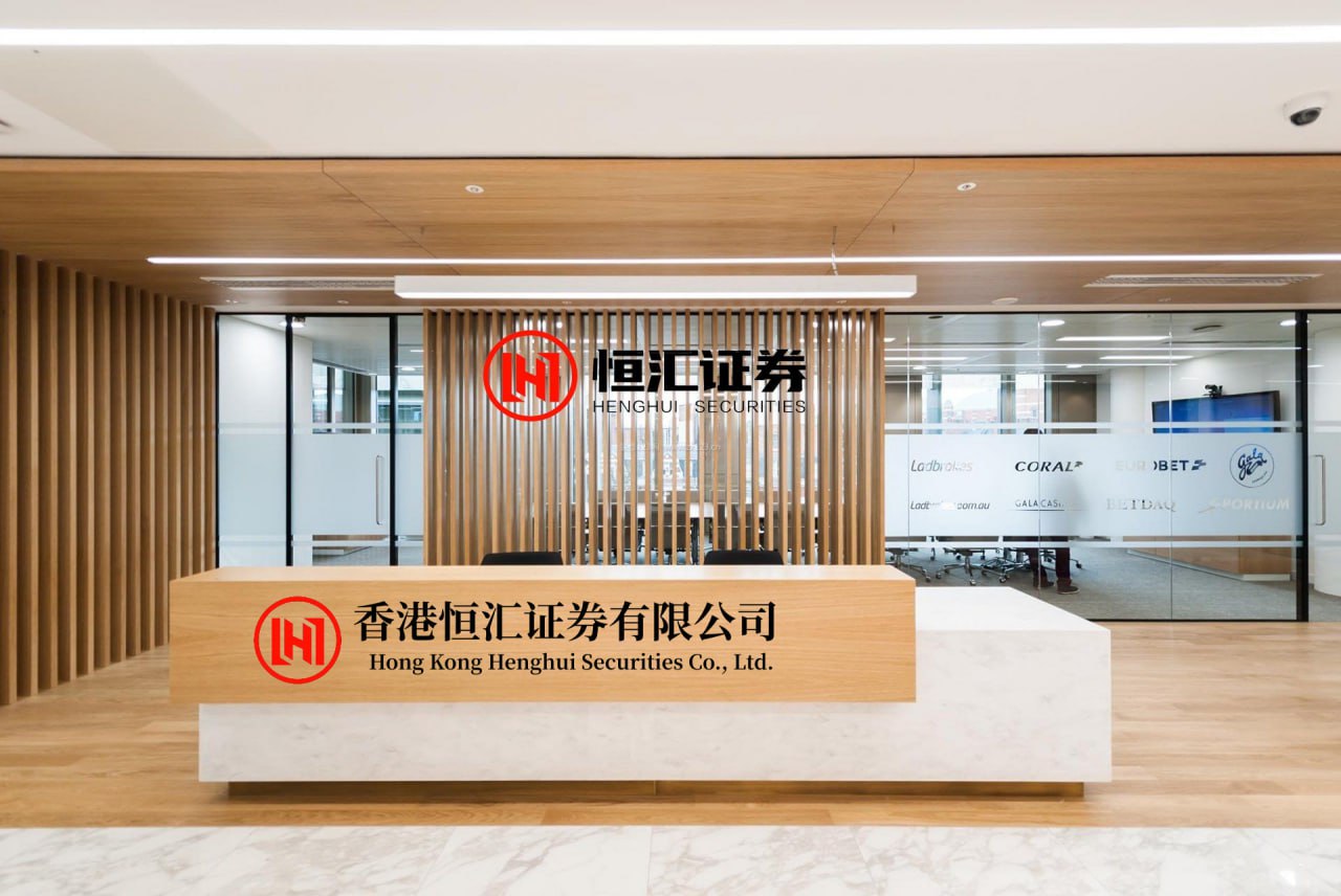 华星配资 高油价、私募信贷、AI泡沫...谁会是压垮美国经济的最后一根稻草？